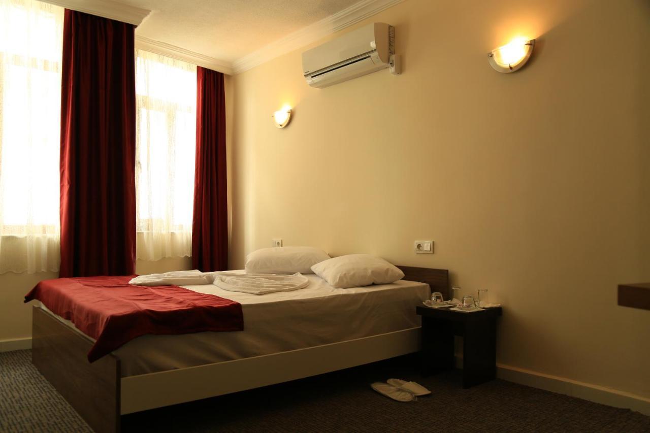 מנבגט Otel Durkaya מראה חיצוני תמונה